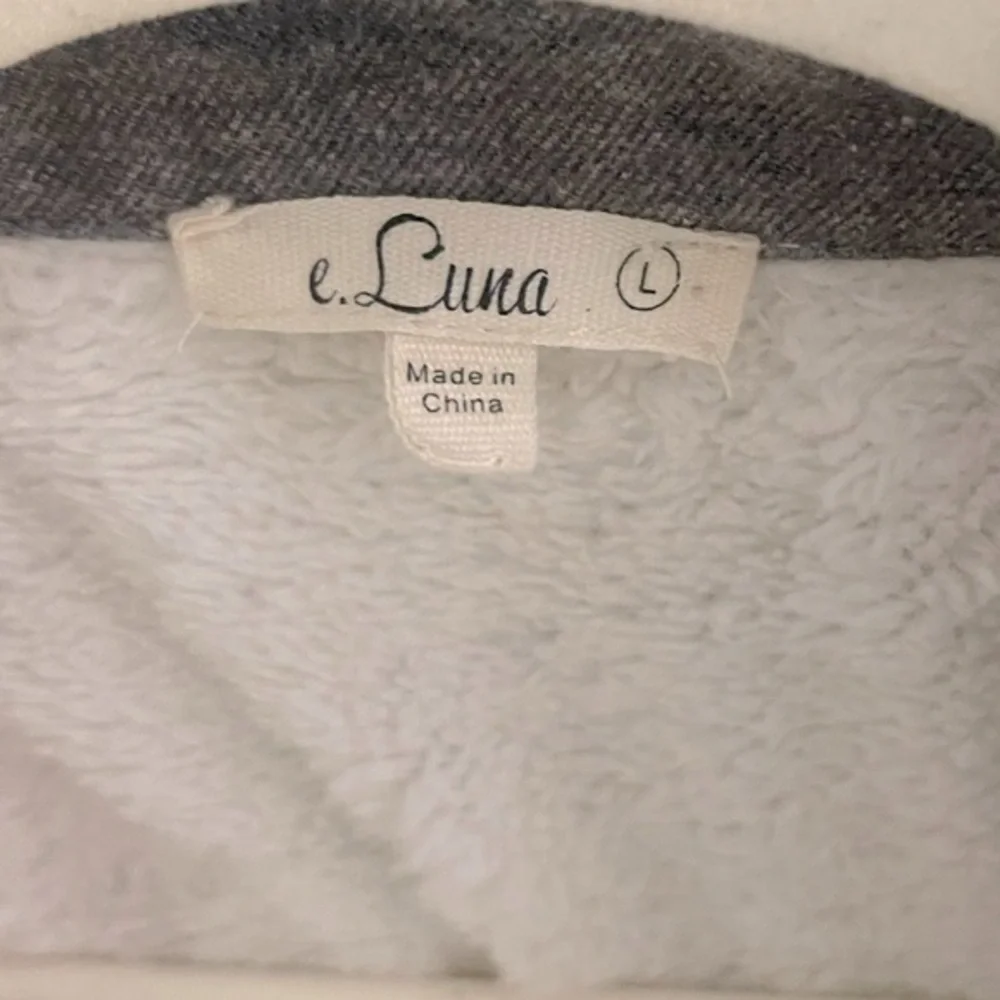 Lg E. Luna Camo Sherpa‎ lined button down jacket